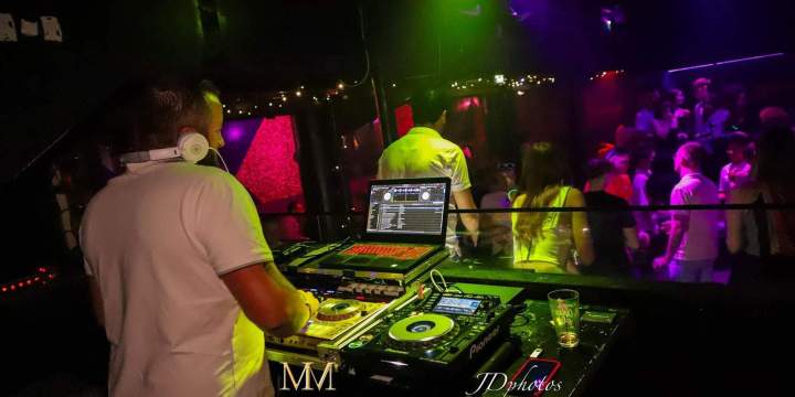 Animez vos événements avec notre DJ professionnel